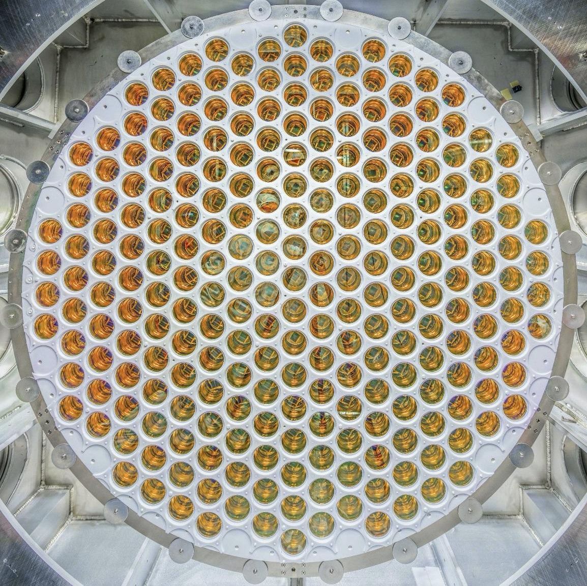 El detector LUX-ZEPLIN (LZ)
