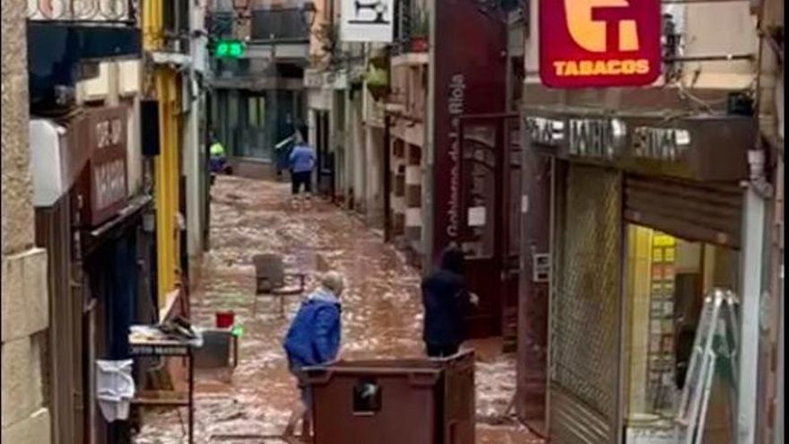 Fuertes tormentas en La Rioja: un reventón deja 38 litros en Nájera y en Logroño varios coches quedan atrapados