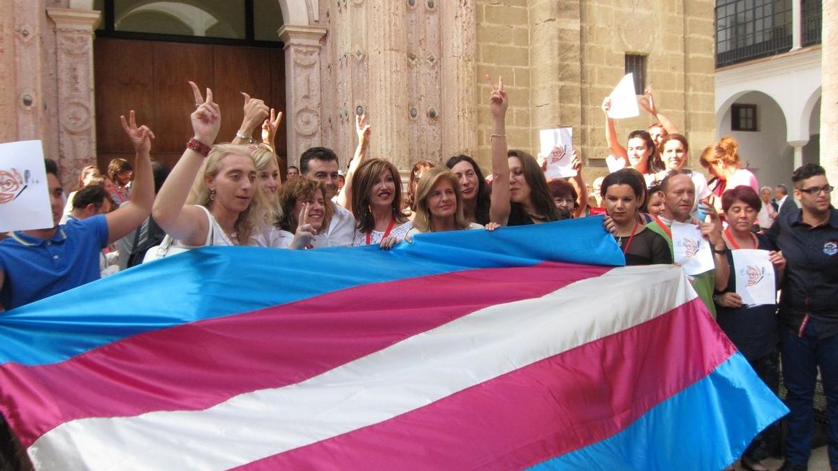 El Pleno del Parlamento aprueba por unanimidad la ley para la no discriminación de los transexuales