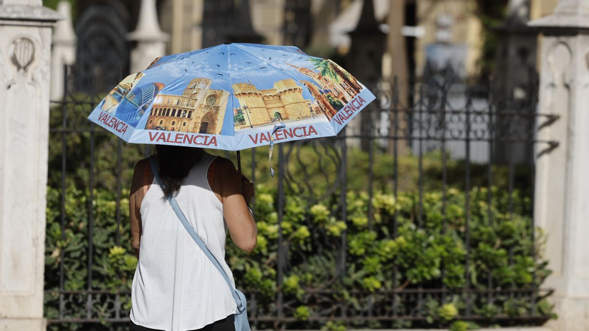 Achicharrados por el calor: nueve de los diez agostos más cálidos en España se han registrado en este siglo