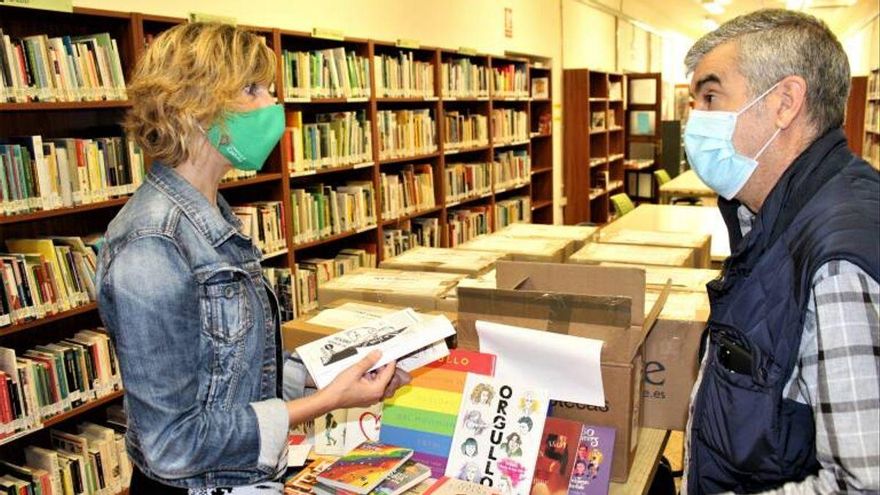 Desestimado el recurso de una organización ultra contra el reparto de libros LGTBI en los institutos de Castelló