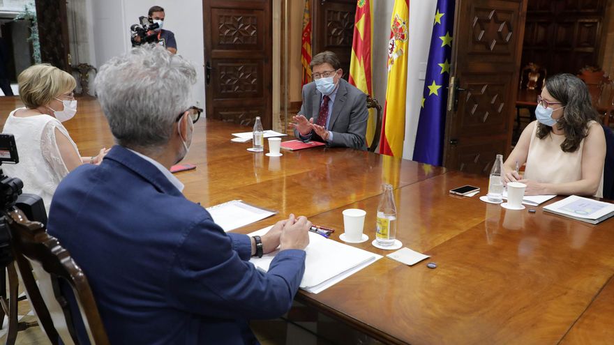 Los "mentores" de la salud mental juvenil: una red de 450 agentes para acompañar en el tratamiento a otros jóvenes con trastornos psicológicos