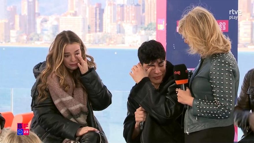 Twin Melody y Aritz, entre lágrimas al hablar del odio en redes