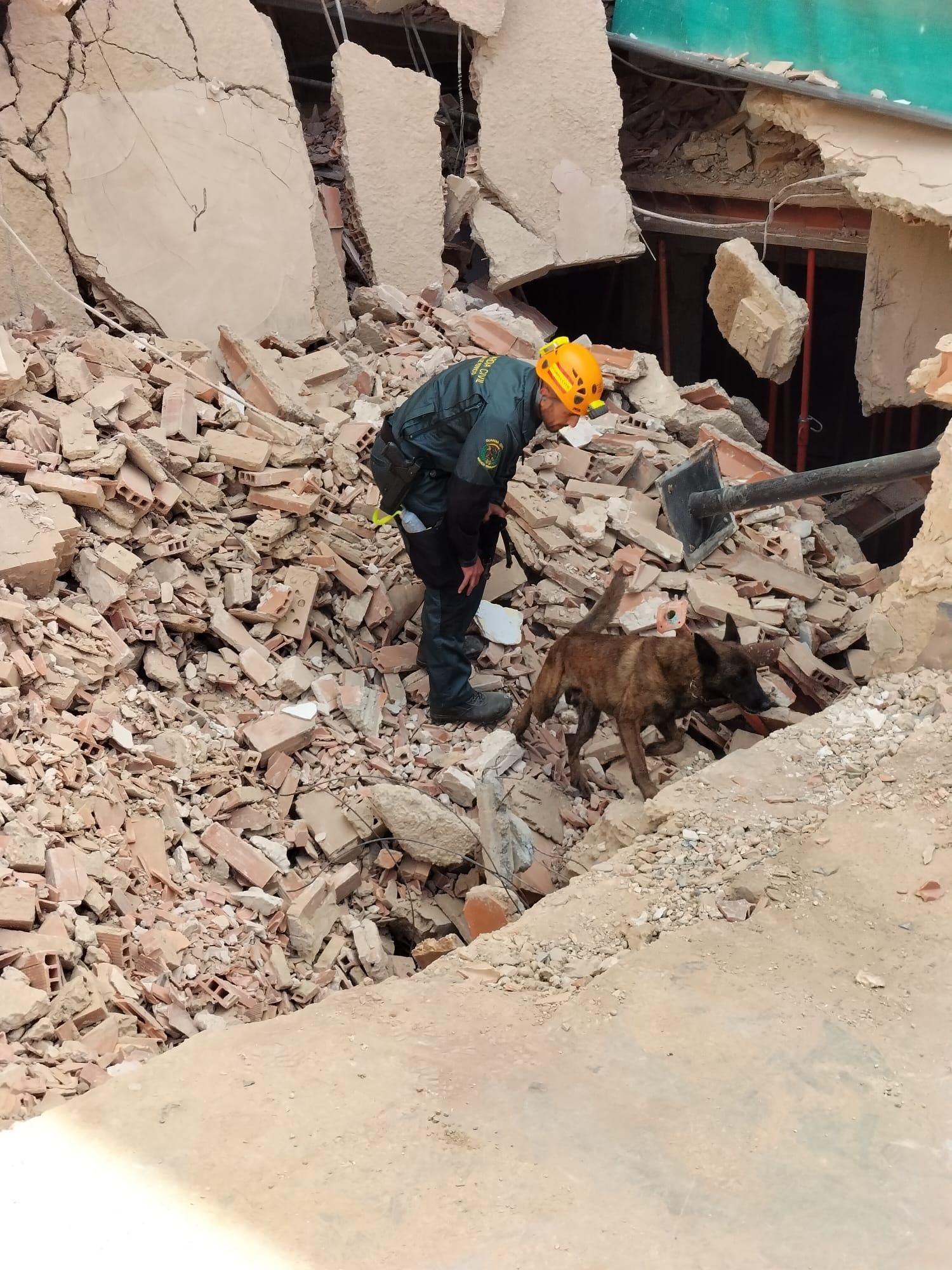 Derrumbe en el edificio de Adoratrices: encuentran sin vida al ...