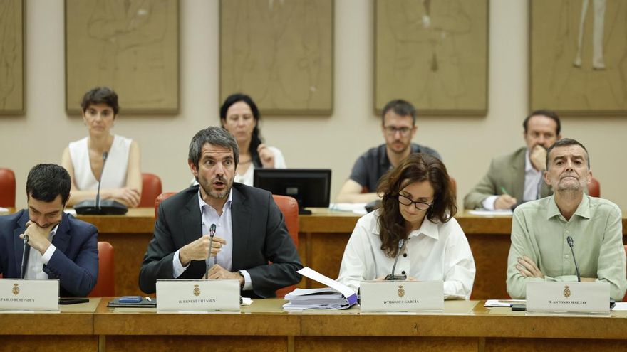 Los partidos de Sumar se van de vacaciones sin marca ni candidato para unas elecciones cada vez más próximas