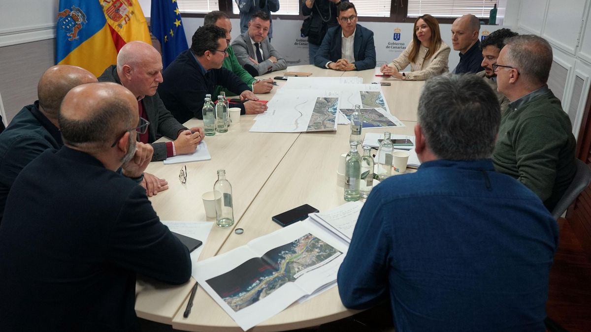 El Gobierno canario acuerda con los municipios del norte el trazado de la GC-2 tras 30 años de debates