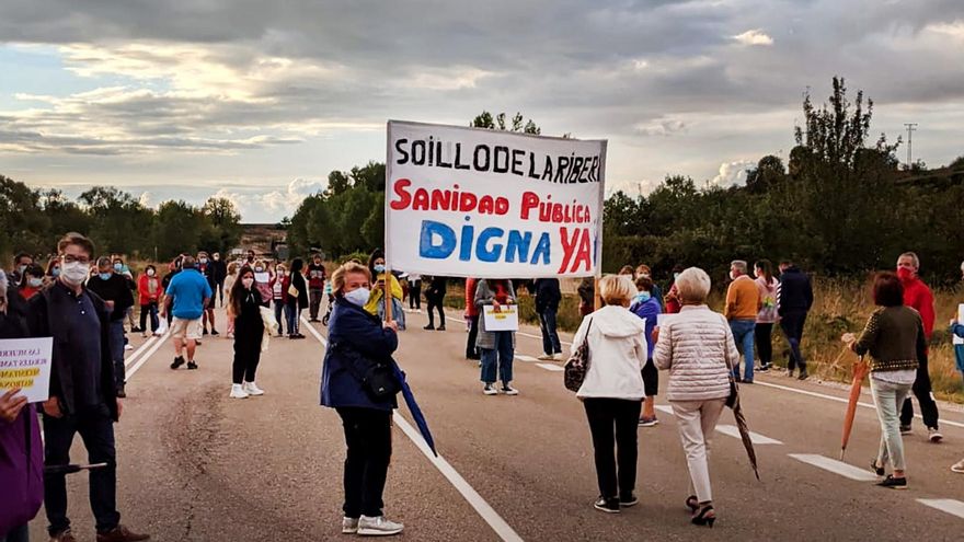 Manifestantes en Sotillo de la Ribera (Burgos)