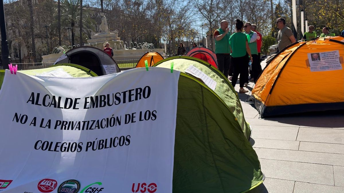 La acampada podría alargarse si no hay rectificación por parte del Gobierno municipal