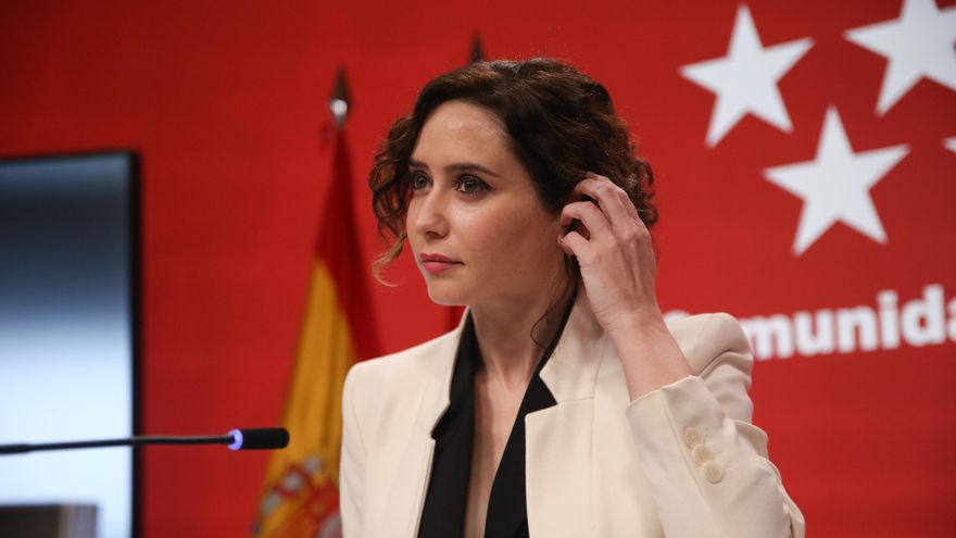 Archivo - La presidenta de la Comunidad de Madrid, Isabel Díaz Ayuso, en una rueda de prensa en la Real Casa de Correos, a 17 de febrero de 2022, en Madrid (España).