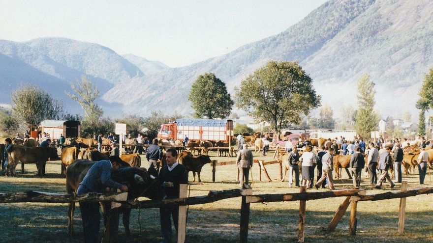 Villablino corona los 120 años de La Feriona, la estrella de las celebraciones populares en la Montaña Occidental