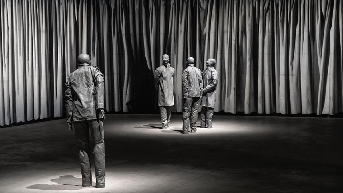 Imagem da exposição Juan Muñoz no Museu do Prado