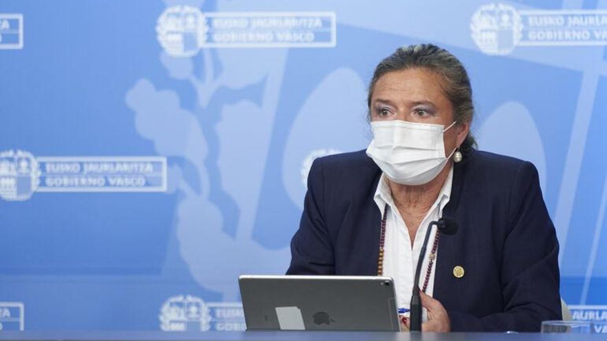 Euskadi apuesta por las pruebas de saliva en residencias y colegios para controlar la subida de la COVID-19