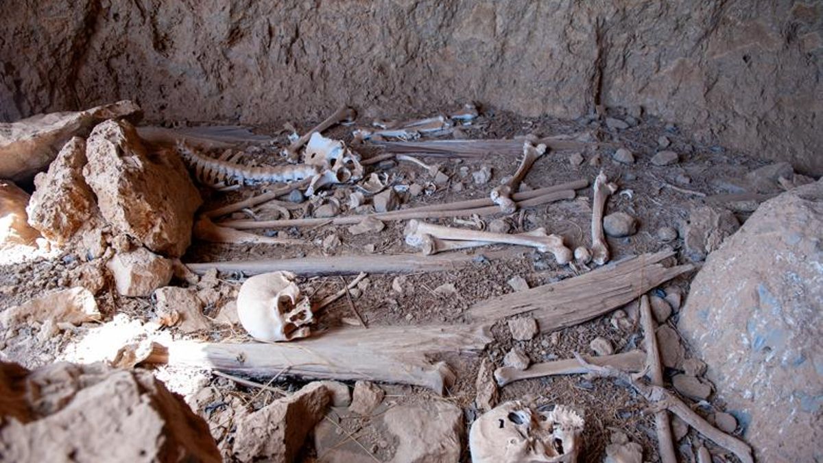 Interior de la cueva funeraria