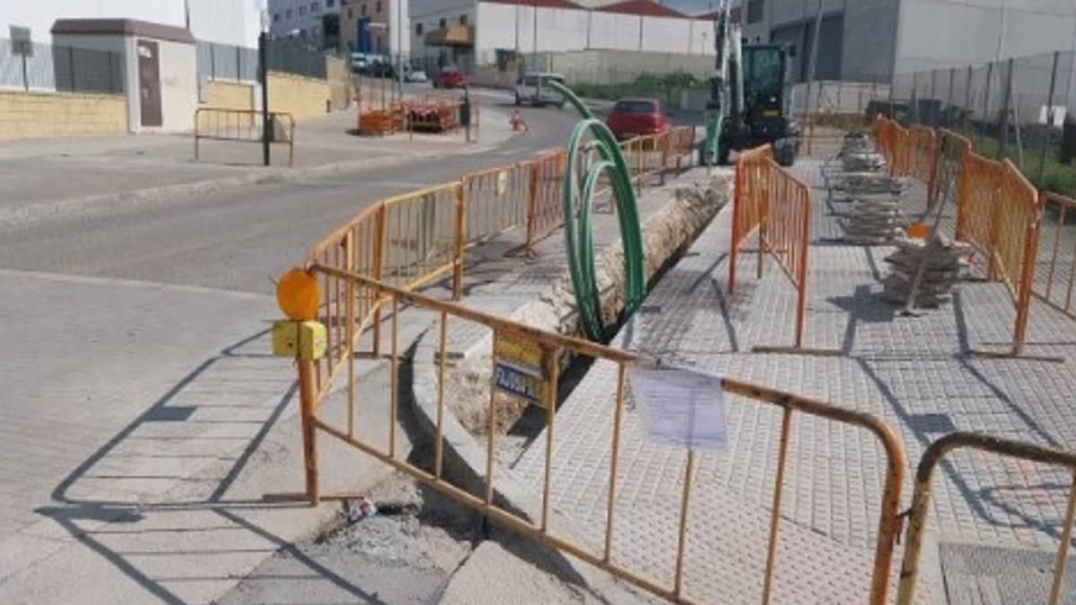 Endesa refuerza el suministro eléctrico de Baena con una nueva línea de media tensión