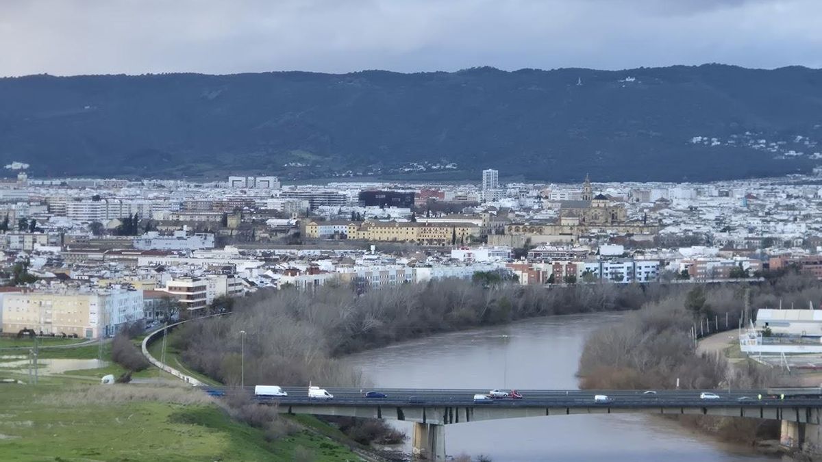 Córdoba desde el camino de la Barca