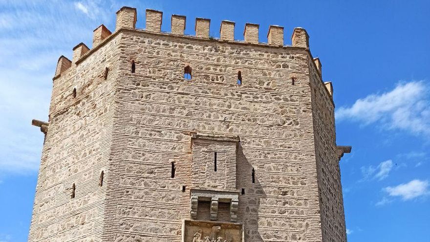 Torreón del puente de Alcántara