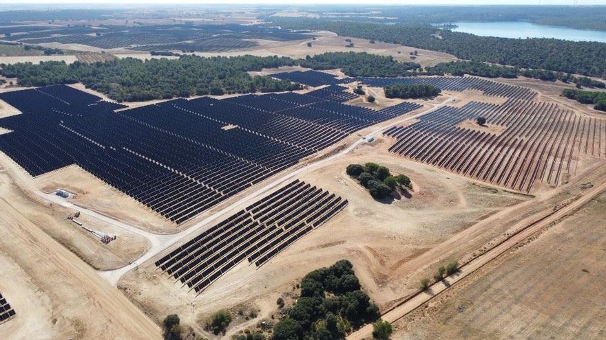 Matrix Renewables refuerza su presencia en España conectando a la red dos proyectos de renovables de Cuenca