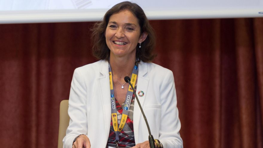 La ministra de Industria Comercio y Turismo, Reyes Maroto, en un acto