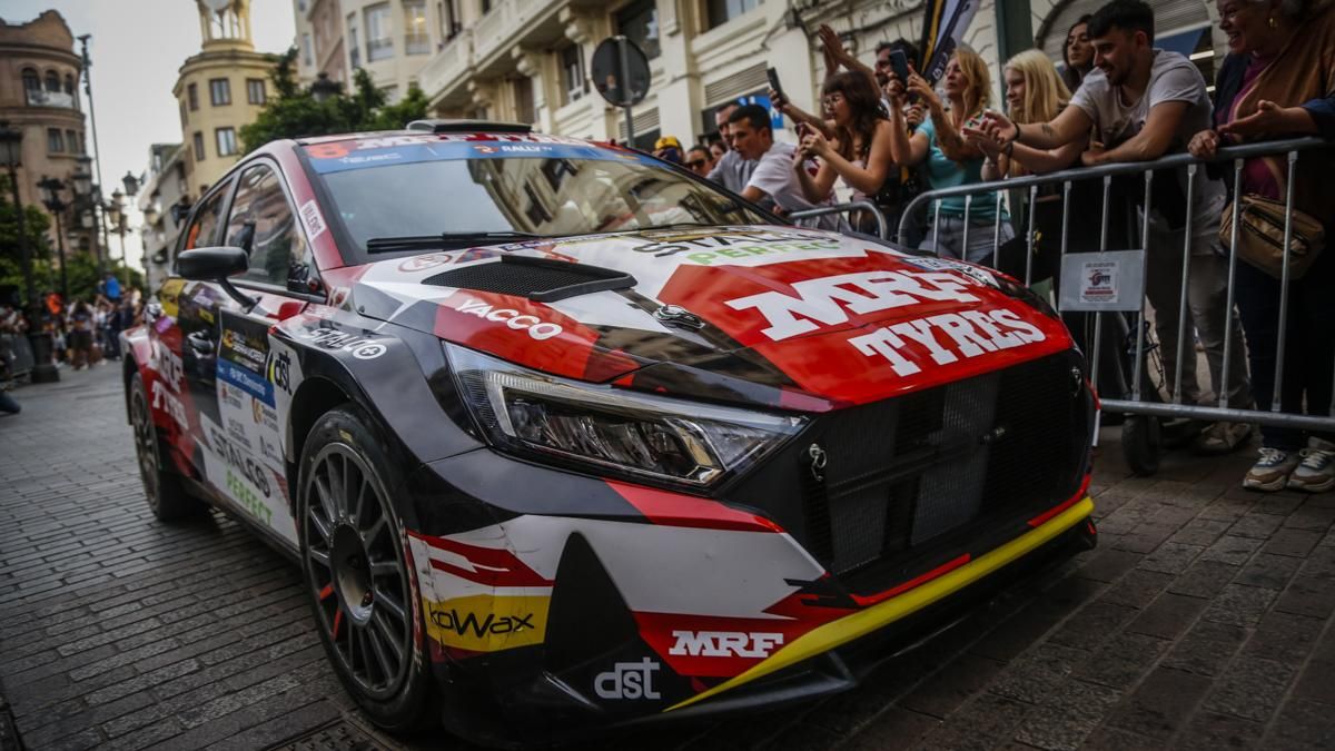 Ceremonia de salida del Rally Sierra Morena 2026