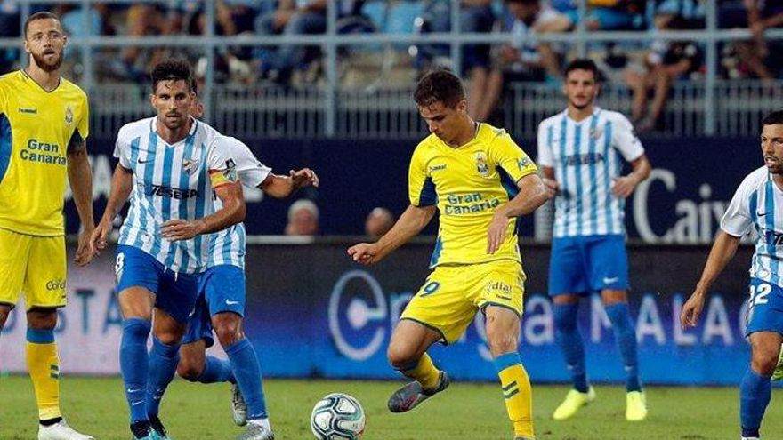 Acción del encuentro entre el Málaga y la UD Las Palmas