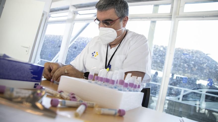 Manipulación de muestras para PCR.
