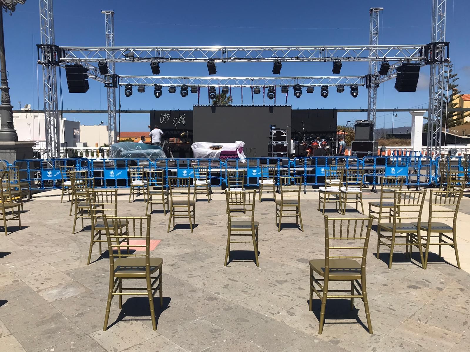Preparativos para la ceremonia inaugural.