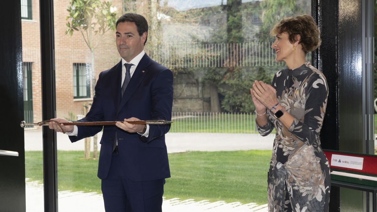 Pradales y el PNV aspiran a que Álava, Bizkaia y Gipuzkoa puedan beneficiarse del proyecto Hithium de Navarra