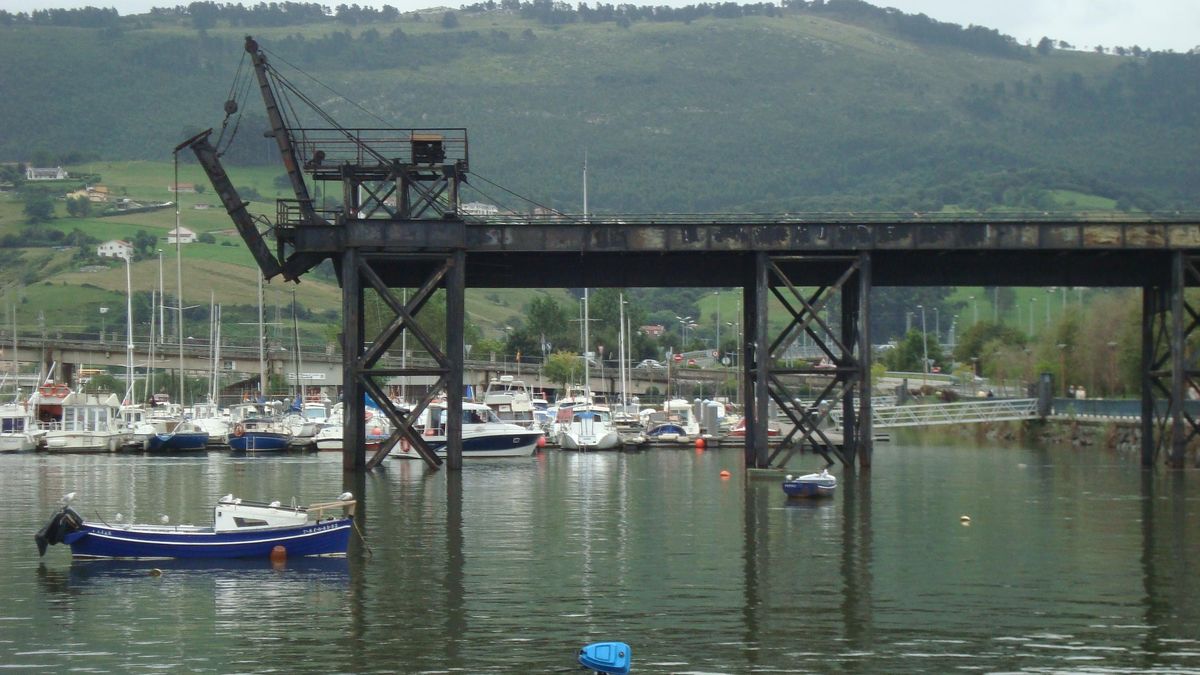 El puente cántabro al que todos relacionan con “los ingleses” y que fue todo un símbolo de la minería