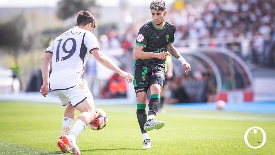 El Córdoba CF consigue renovar a Calderón hasta 2026