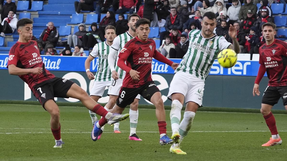 Las imágenes del CD Mirandés - Córdoba CF