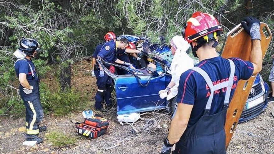 Accidente AP-66 a la altura de Rioseco de Tapia. / Foto Bomberos de León