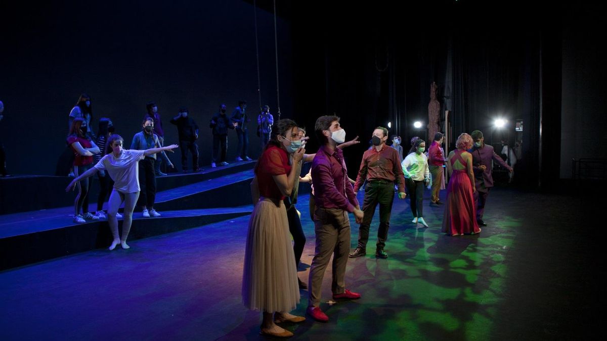 Versión musical de 'El sueño de una noche de verano', de Shakespeare, a cargo de los alumnos de la Escuela de Artes Escénicas del Palacio  de Festivales
