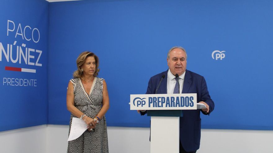 Alía y Tirado en rueda de prensa