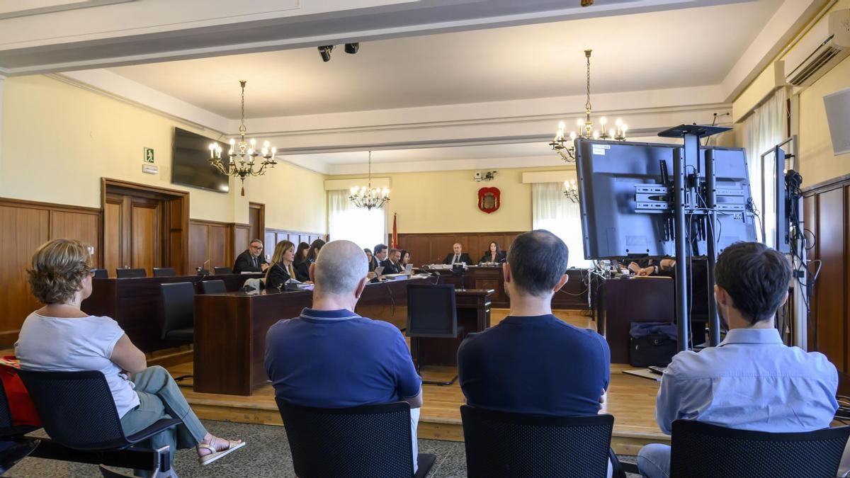 Los afectados por el brote de listeriosis culpan al Ayuntamiento de Sevilla de impedir el acuerdo que evite el juicio