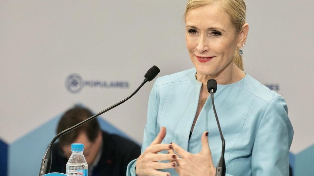 Cifuentes traslada a la URJC que puede hacer público su Trabajo de Fin de Máster cuando lo localice