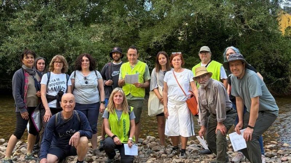 Greenpeace León celebra el Día del Medio Ambiente con un taller de inspección fluvial en el Torío