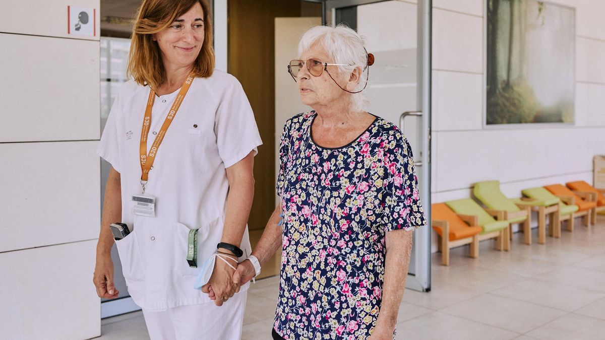 “Me había olvidado de quién era”: la iniciativa que ayuda a miles de mayores a reencontrarse consigo mismos