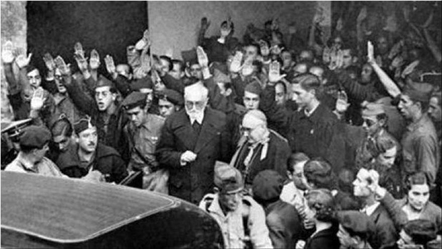 La salida de Unamuno del acto del Paraninfo universitario 1936