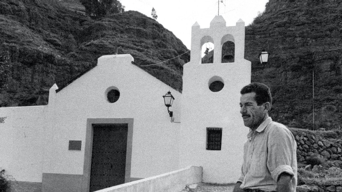 Francisco Socorro, el filósofo que fotografió una isla en blanco y negro
