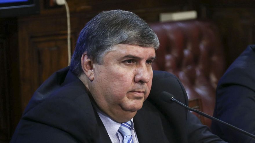 Los senadores del PJ le avisan a Milei que no aceptarán que nombre jueces de la Corte por decreto, aunque ya apoyan a Lijo con sus firmas