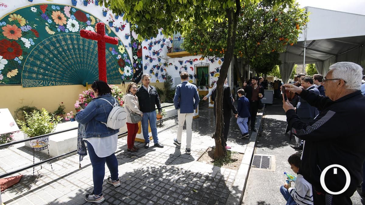 Cruz de mayo de la Asociación Vecinal Cañero Nuevo en Cañero