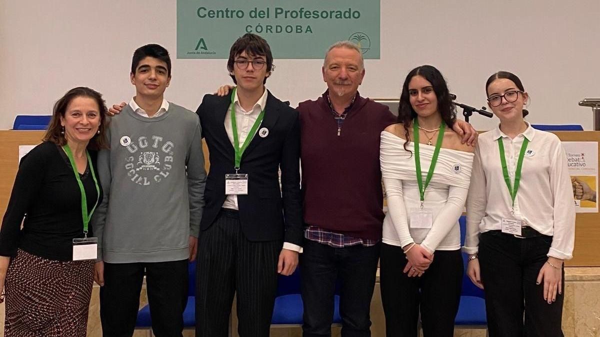 Equipo ganador en lengua francesa.