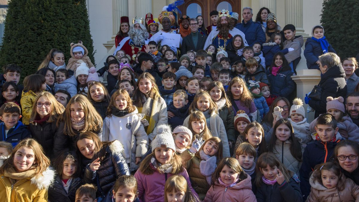 Recibimiento a los Reyes Magos en el Palacete del Gobierno de La Rioja