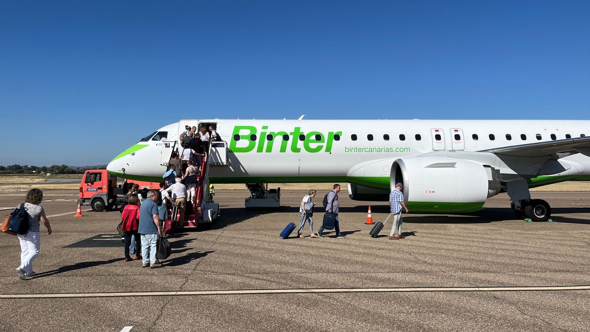 Binter mantiene su actividad aérea en Córdoba y ya