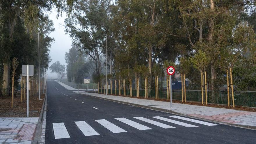 Finaliza la primera fase de la reurbanización de Rabanales con mejoras en la seguridad y plantación de arbolado