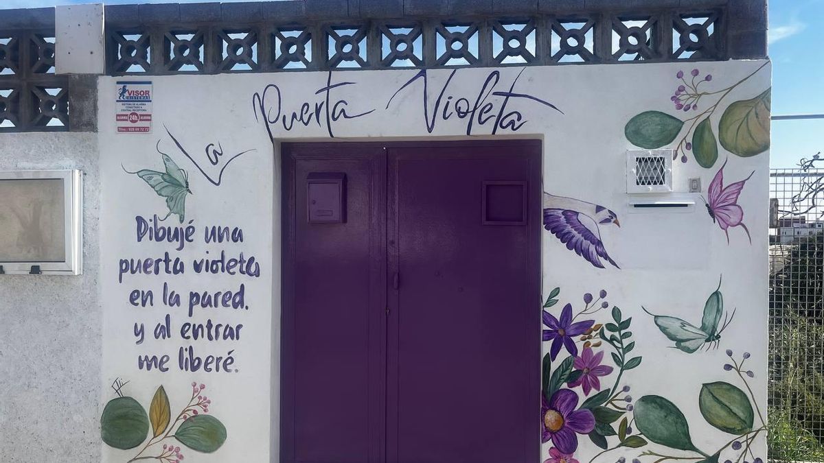Un colegio de Telde abre 'una puerta violeta en la pared'