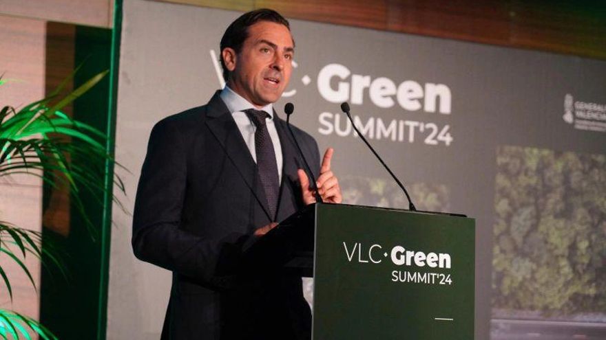 Un alto cargo de Mazón es socio de una fotovoltaica con licencia aprobada por su propio departamento