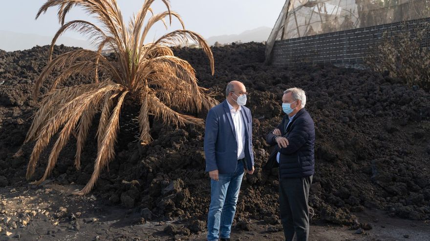 La prioridad del Gobierno “es recuperar las carreteras" afectadas por el volcán para lograr “la normalidad”