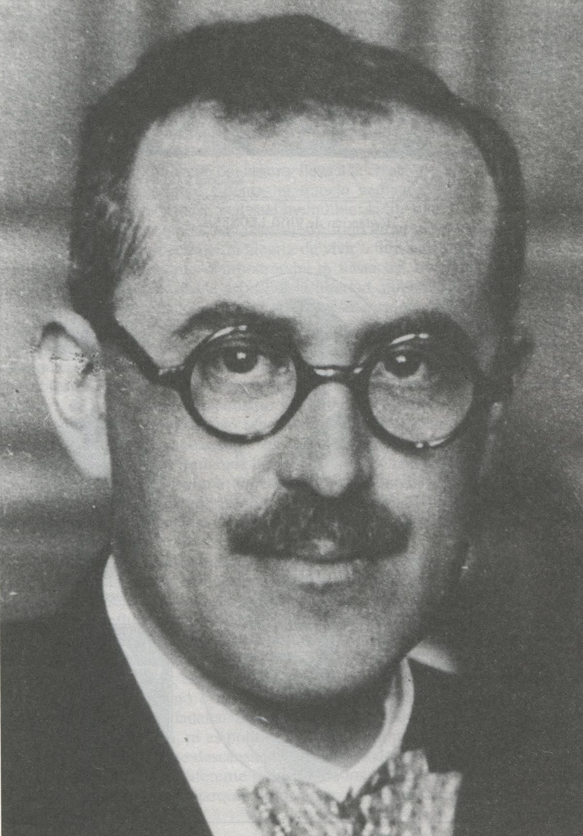 Alfredo Nistal en 1931, fecha de logros personales políticos.