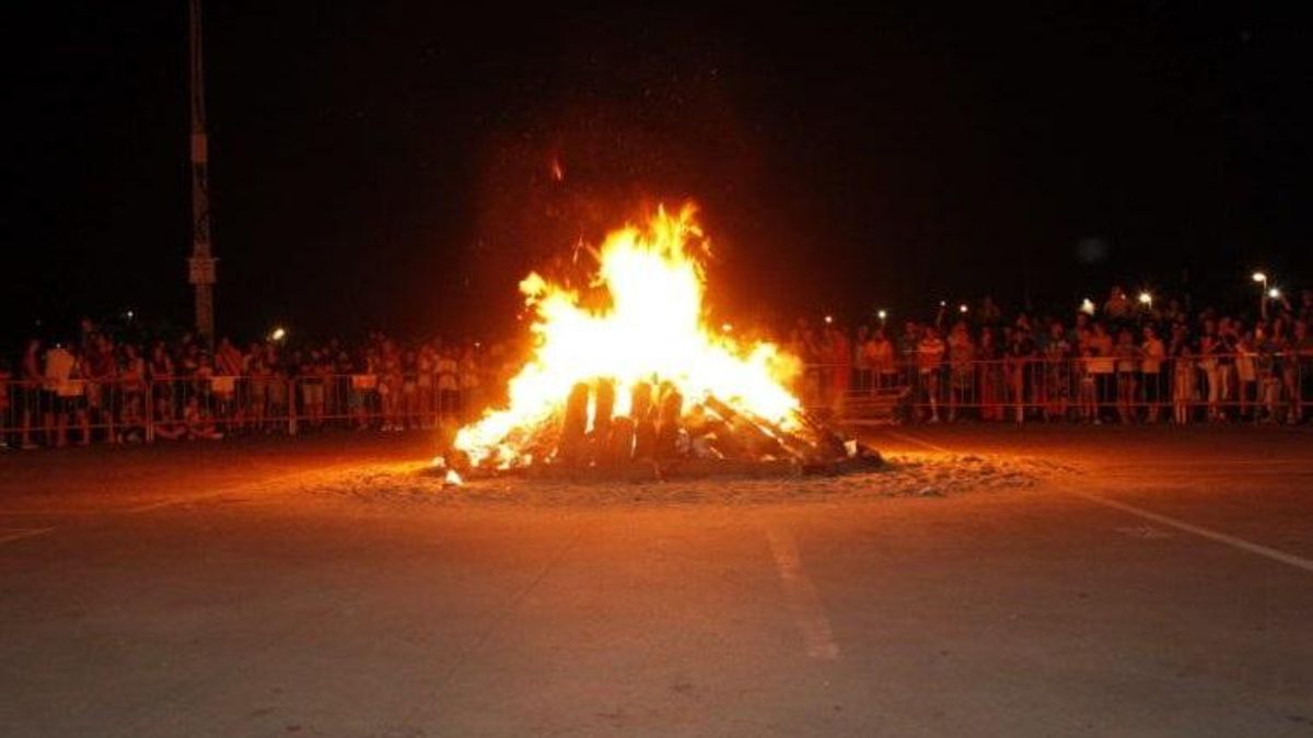 Los ayuntamientos de Castilla y León decidirán si hay hogueras y pirotecnia en San Juan pese al aviso de incendios